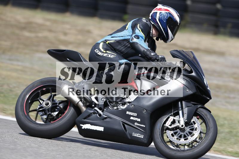 /37 09.08.2026  Pluess Motosport ADR/Einsteiger/183